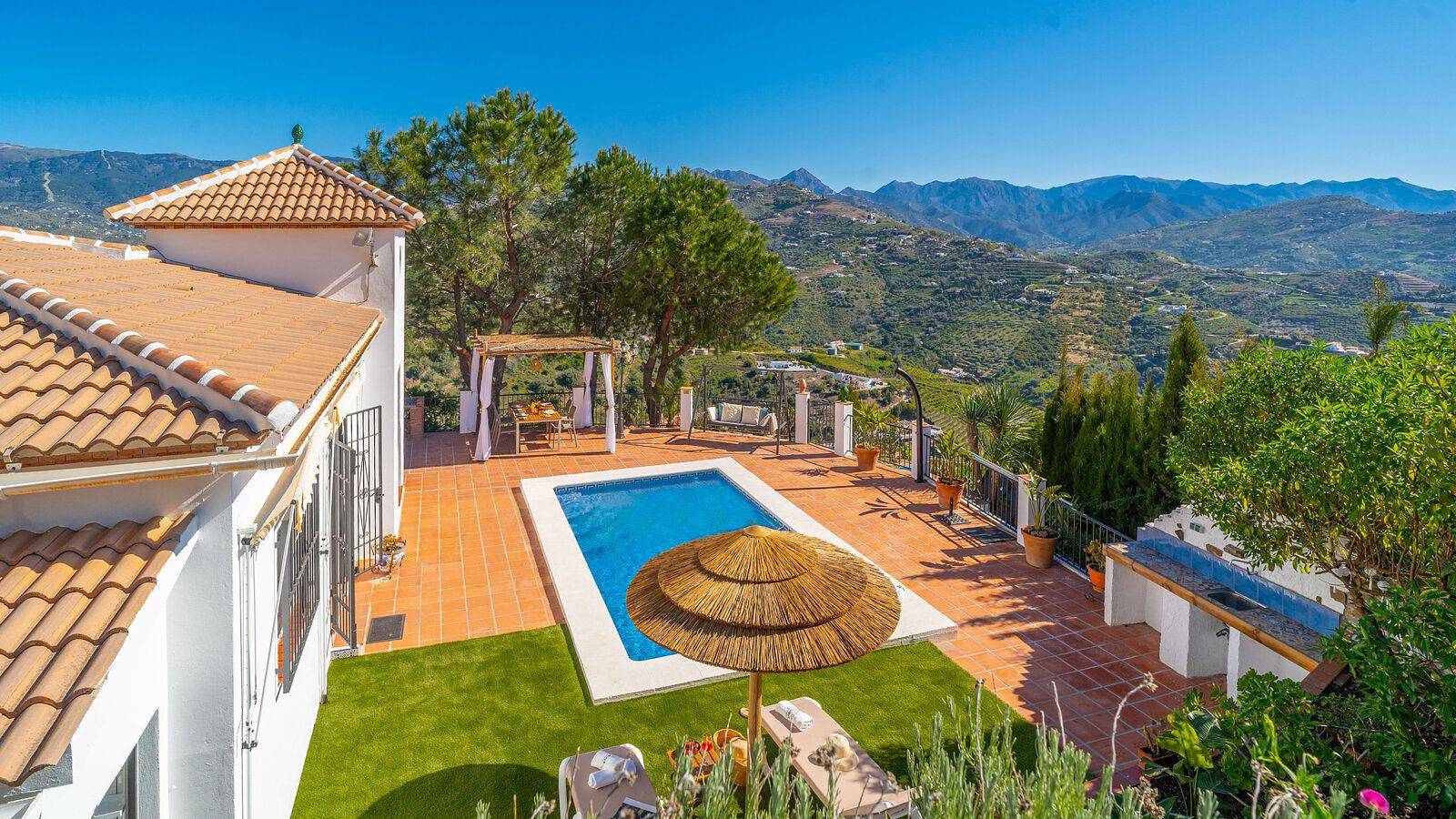 Villa María Sayalonga by Ruralidays in Sayalonga, Costa del Sol