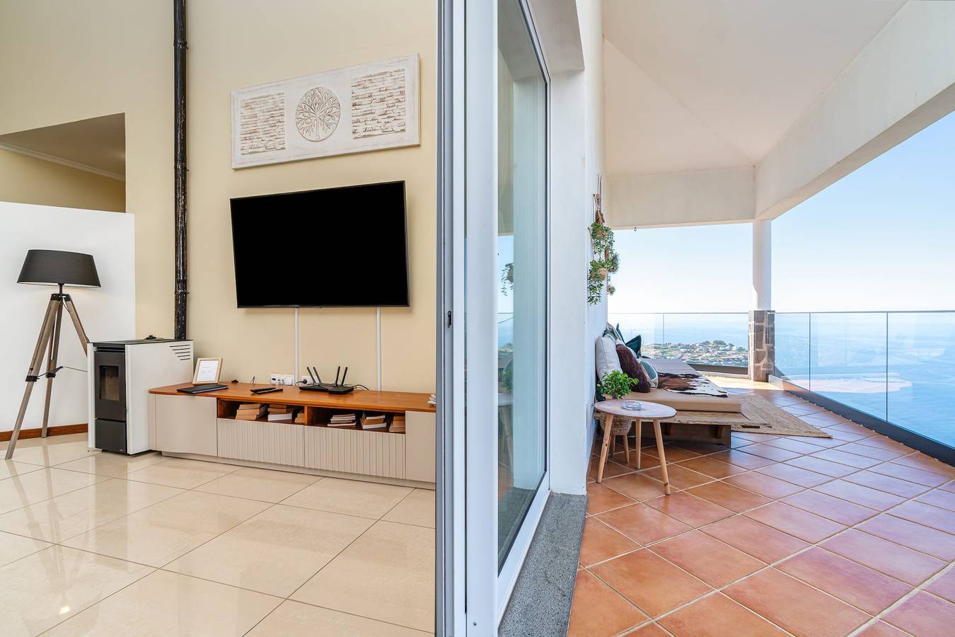 Villa Sea Colors, sun, pool and sea view in Arco da Calheta, Madeira