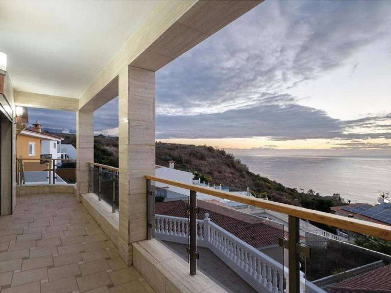 Holiday Home 'Karat Horizonte' with Sea View, Wi-Fi and Air Conditioning in El Sauzal, North Tenerife
