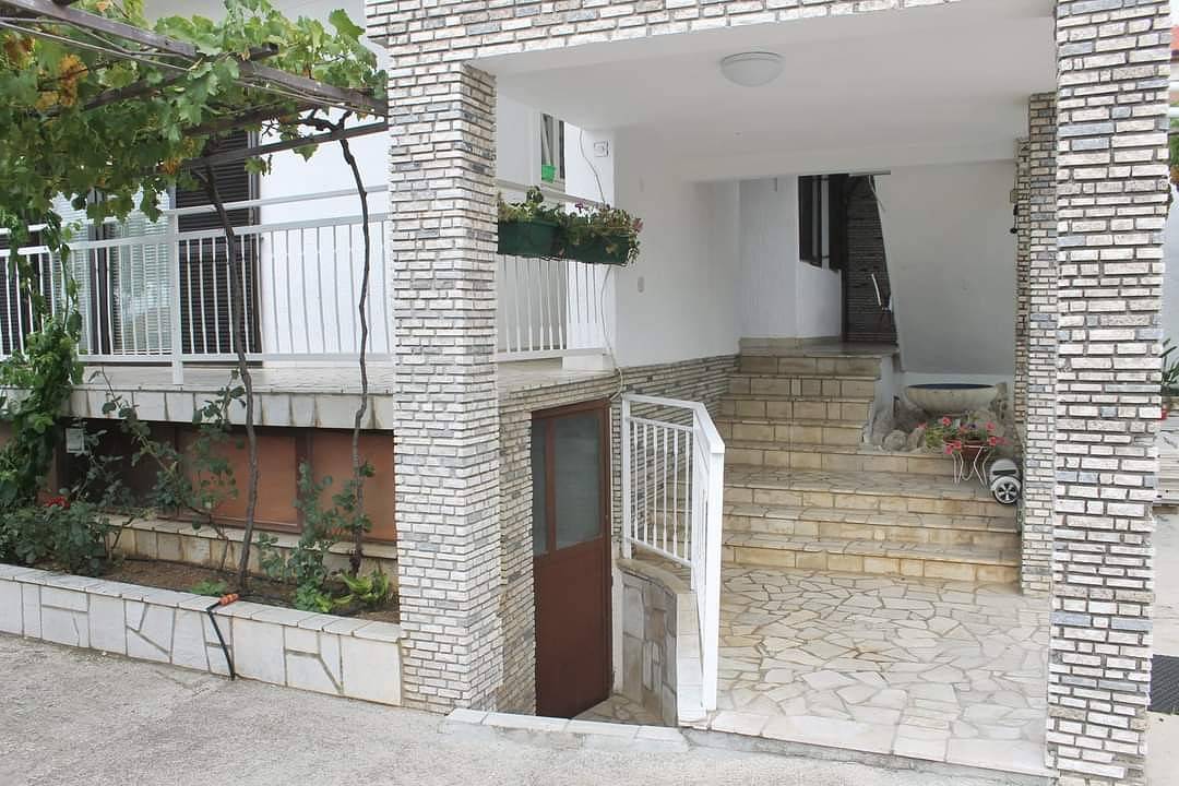 Ganze Wohnung, 2-Zimmer-Ferienwohnung mit Balkon Novi Vinodolski A-22393-a in Novi Vinodolski, Primorje-Gorski Kotar