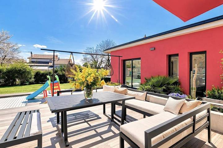 Villa pour 8 personnes, avec jardin ainsi que piscine et terrasse à Alès - 3