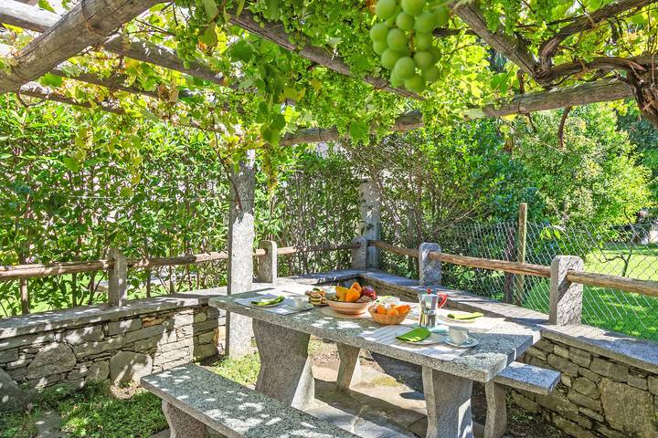 Ferienhaus für 3 Personen, mit Balkon und Kinderpool