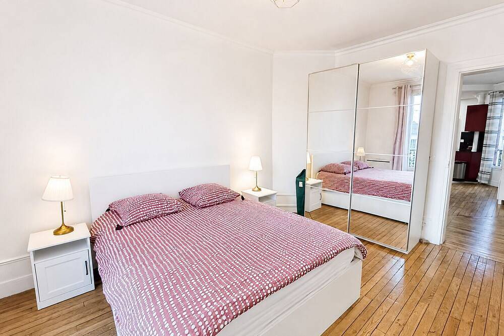 Apartamento entero, Écrin F2 calme 1 min gare Rer A 15 min Paris in Saint-Maur-des-Fossés, Valle del Marne