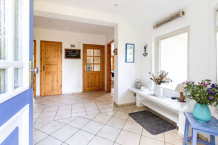 Ferienhaus für 6 Personen, mit Garten und Ausblick, mit Haustier in Wustrow - 2