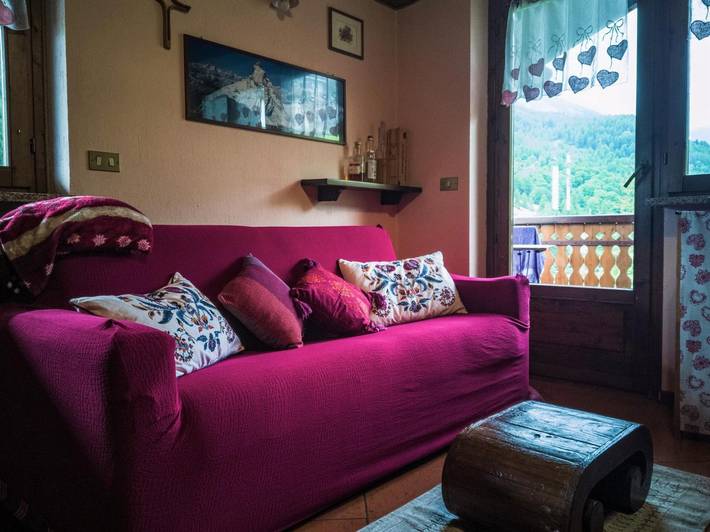Entire apartment, House 'Méquio' with Mountain View in Valtournenche in Breuil-Cervinia, Valtournenche