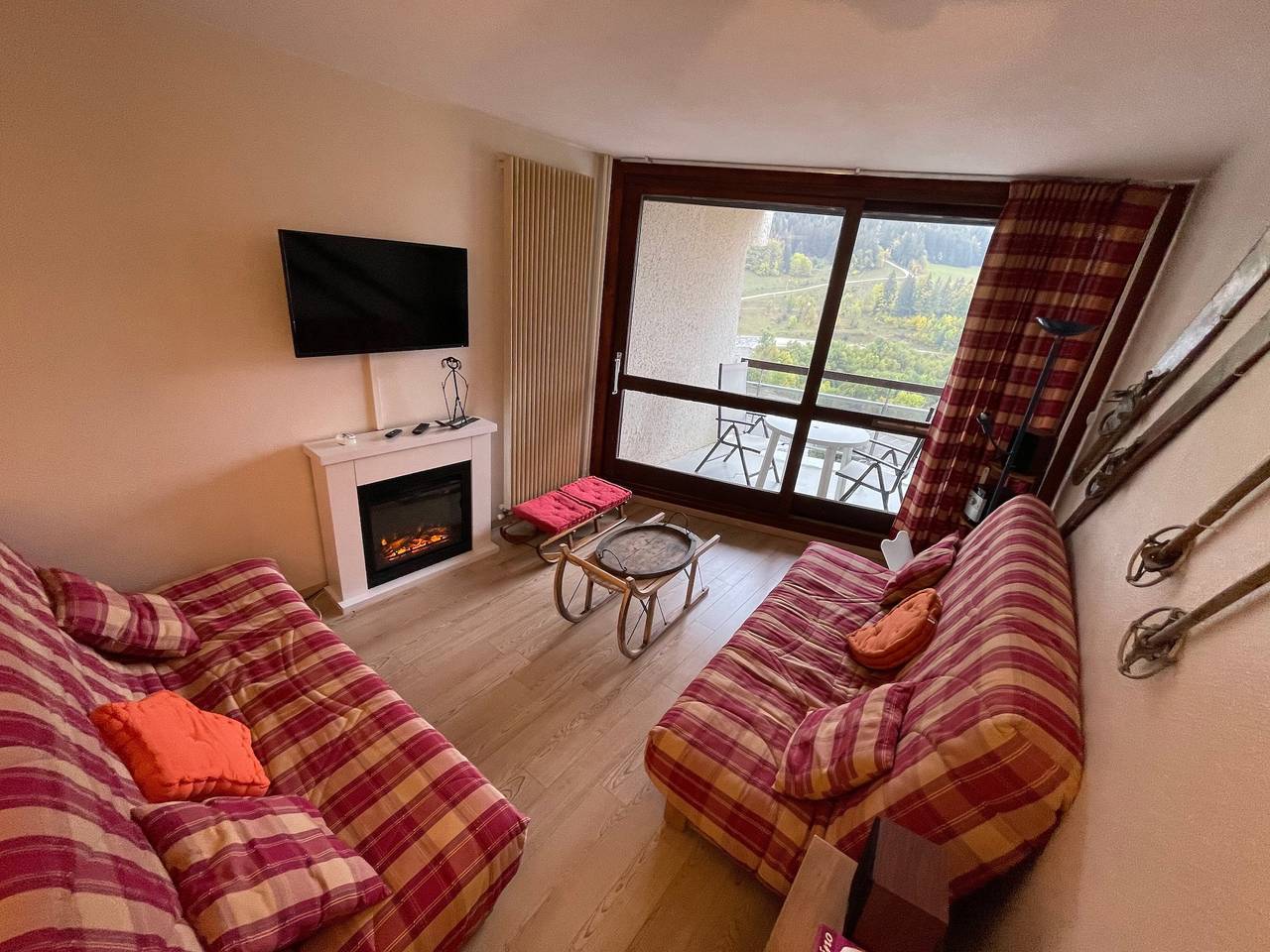 Apartamento entero, Apartamento 'Spacieux T3 Aux Pieds Des Pistes' con balcón in Villard-de-Lans, Parc naturel régional du Vercors