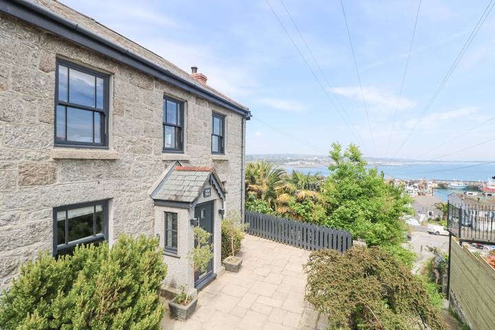 Holiday rental for 6 people in Newlyn