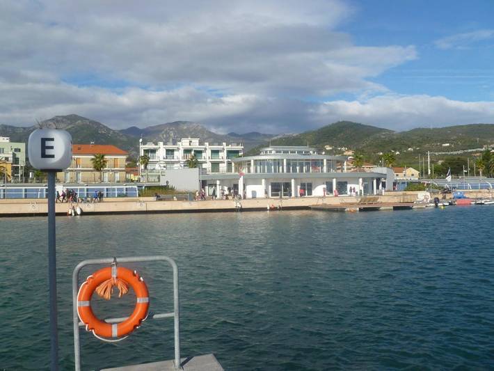 Boot für 4 Personen, mit Terrasse und Ausblick in Italien - 3