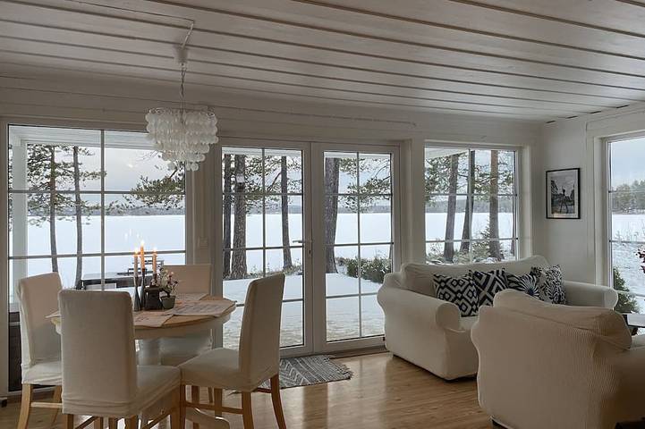 Log cabin for 2 people, with sauna and garden as well as balcony in Sweden