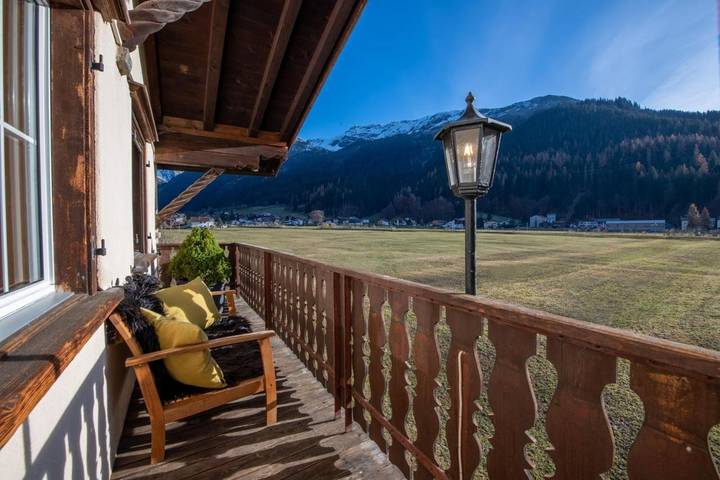Ferienwohnung für 7 Personen, mit Balkon und Terrasse sowie Garten und Ausblick