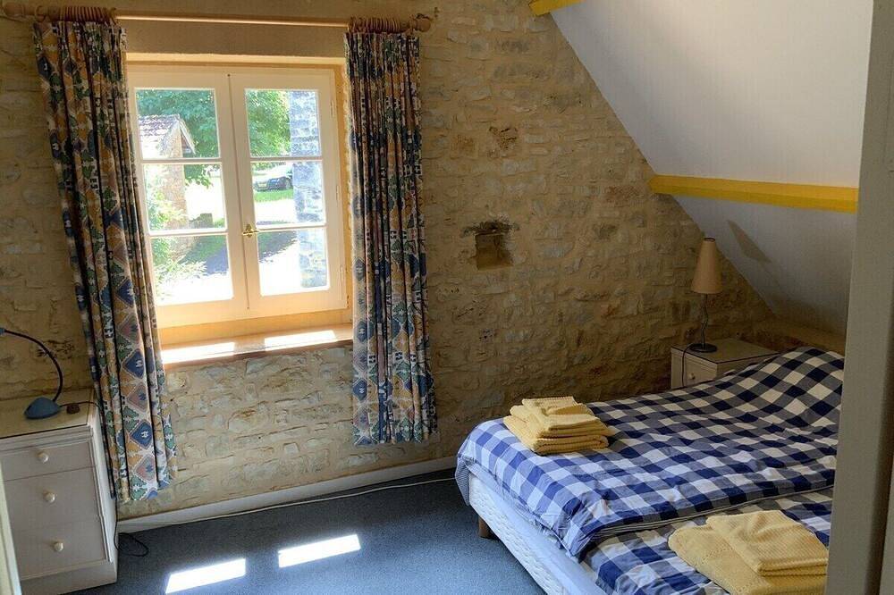 Beautiful house with heated pool. Quiet location, close to attractions. in Bouzic, Périgord Noir