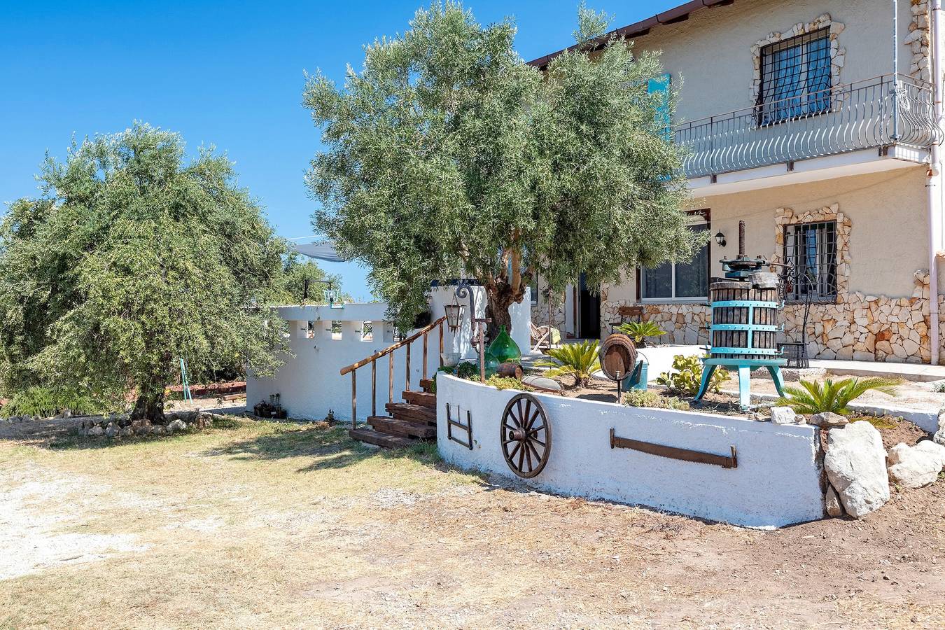 Villa 'Il Giglio Rosa' con Vista Mare, Terrazza Privata e Giardino Privato in Sorso, Provincia di Sassari