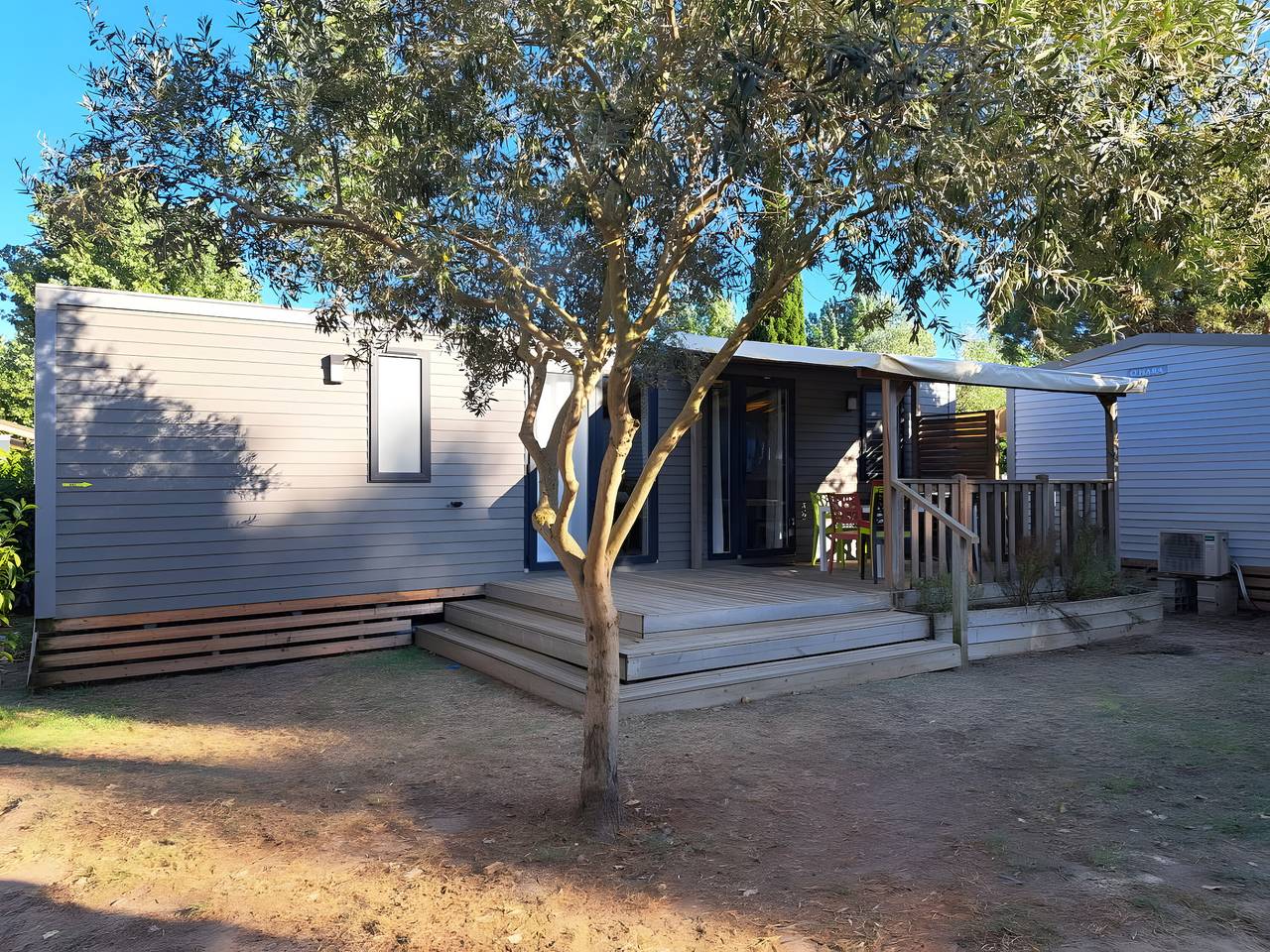 Camping pour 6 Personnes dans Vendres, Région de Béziers