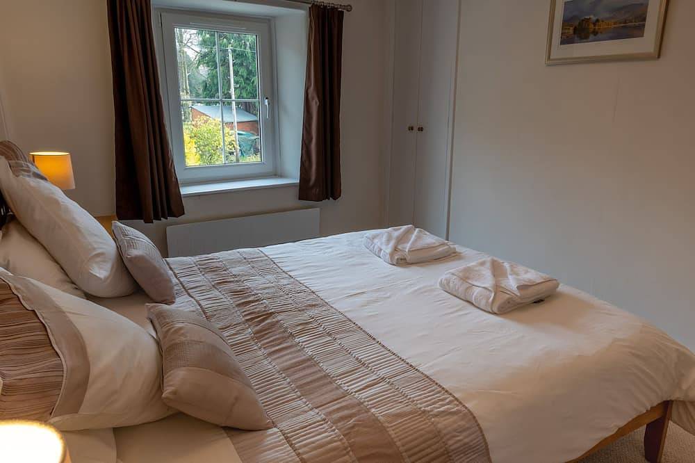 The Old Cop Shop -  2-Bed cottage with log-burner, walking distance to boats and the Lake in Patterdale, Lake District