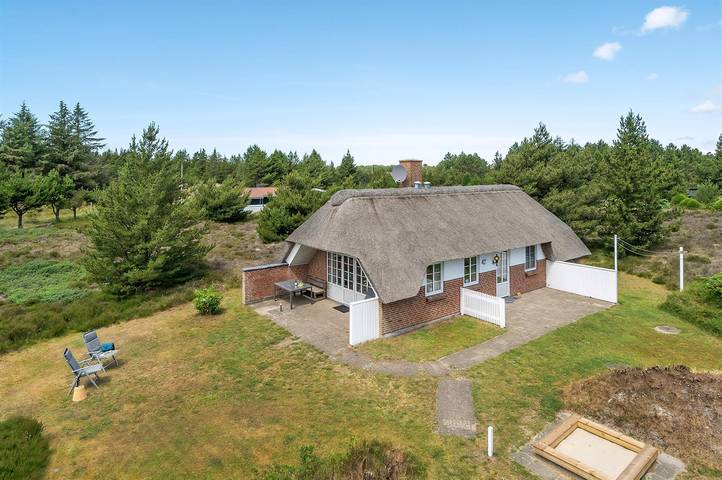 Feriehus for 6 personer, med terrasse - 1