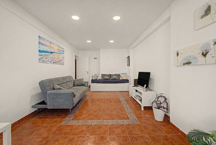 Entire apartment, Costa de Caparica Apartment, Portugal – 2 Bedrooms Near Beach and Center in Setúbal Peninsula