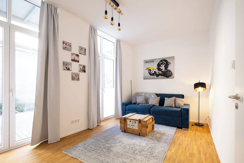Ganze Wohnung, ★ Ko-Living - Banksy Suite | Mitten im Zentrum | Bis 4 Pers. | Waschmaschine ★ in Halle, Saale-Unstrut
