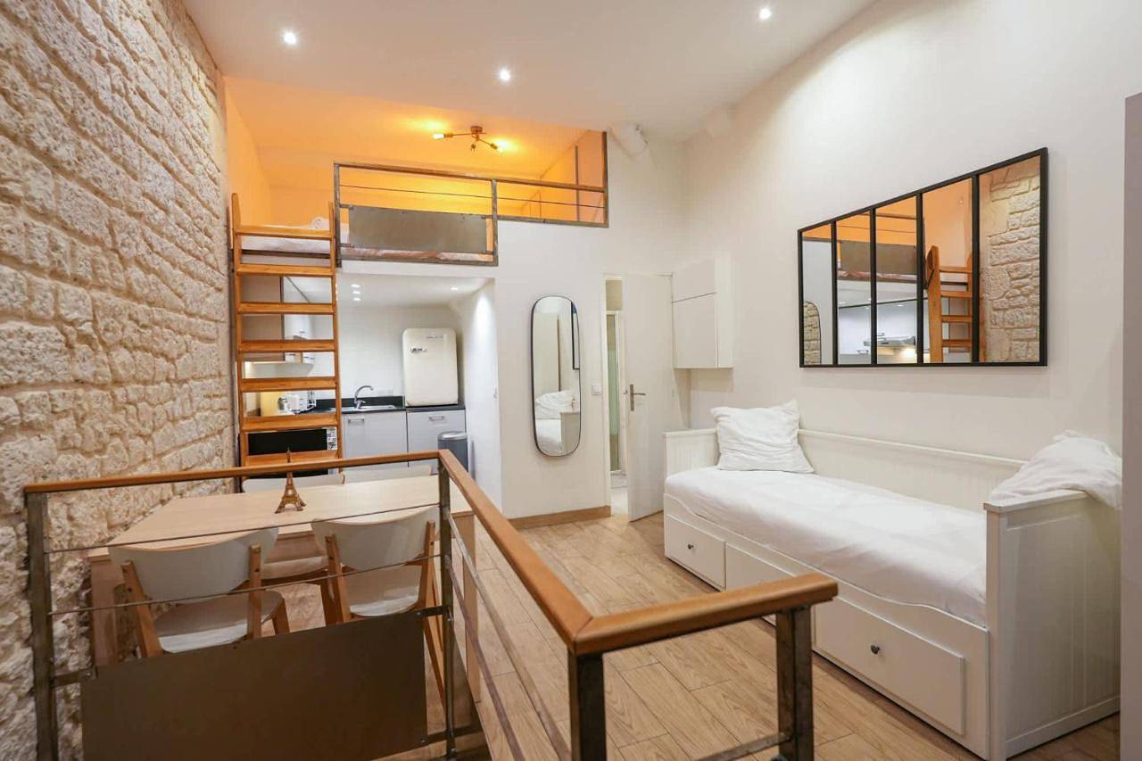 Appartement entier, Loft 2 Br Marais, Notre Dame Ac by Lcc Agency in Paris 4e Arrondissement, Paris