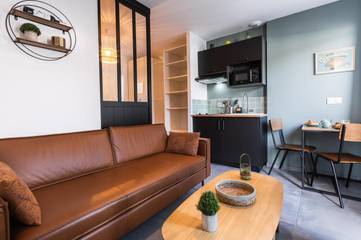Gîte pour 2 personnes, avec jardin et terrasse à Fargues-Saint-Hilaire