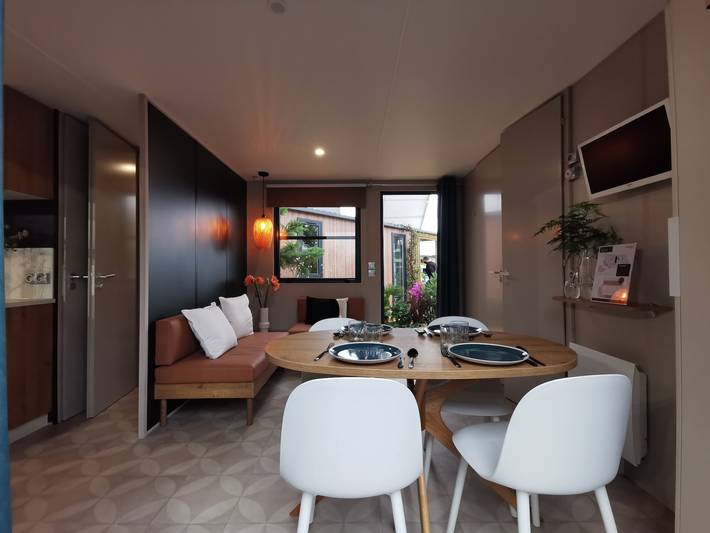 Camping für 4 Personen, mit Sauna und Terrasse sowie Whirlpool, mit Haustier in Deutschland - 4