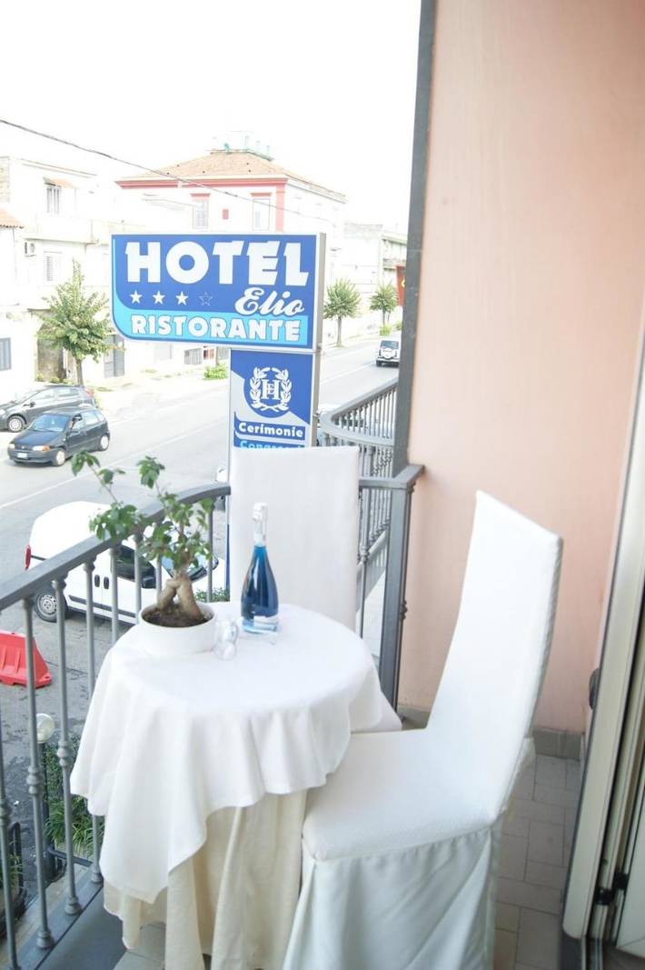 Hotel per 4 persone, con piscina e panorama nonché giardino, con animali domestici in Marigliano