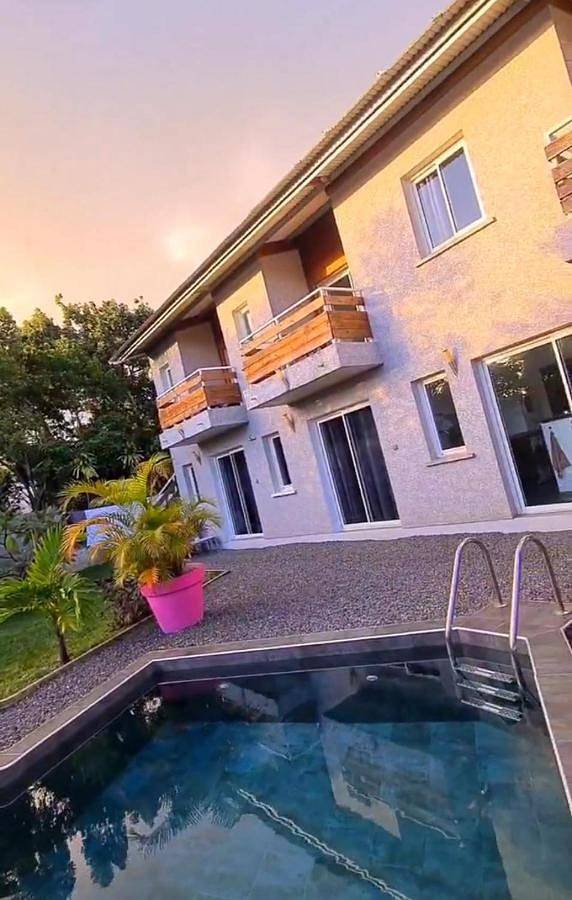 Maison d’hôte pour 4 personnes, avec jardin ainsi que piscine et vue à Saint-Leu - 3