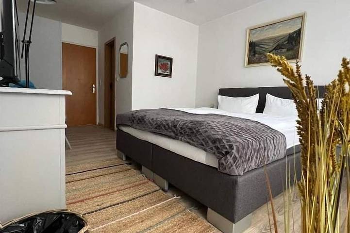 Ferienwohnung für 2 Personen, mit Balkon in Steinsfeld