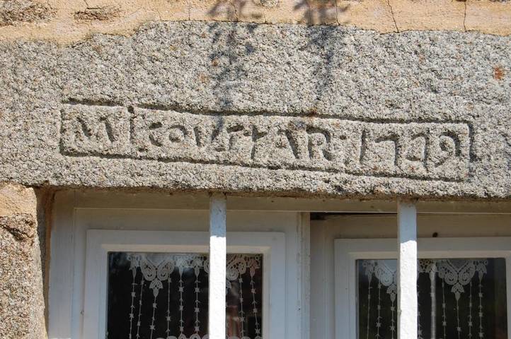 Location de vacances pour 2 personnes, avec vue et jardin, adapté aux familles dans Maen-Roch - 4
