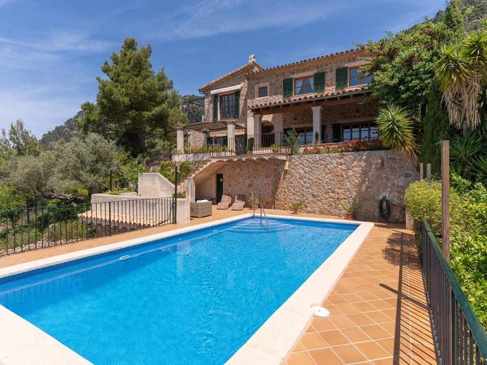 Casa de vacaciones para 8 personas, con piscina además de vistas y jardín en Valldemosa