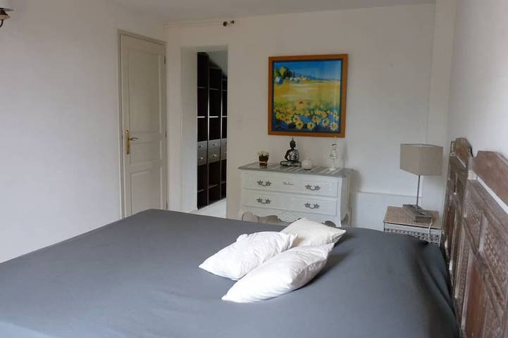 Location de vacances pour 6 personnes, avec jardin et terrasse à Brem-sur-Mer - 2