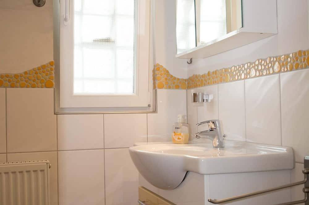 Ganze Wohnung, 2-Bettwohnung \"Ferienwohnung Solana\" - Gästehaus Solana in Minfeld, Kurpfalz