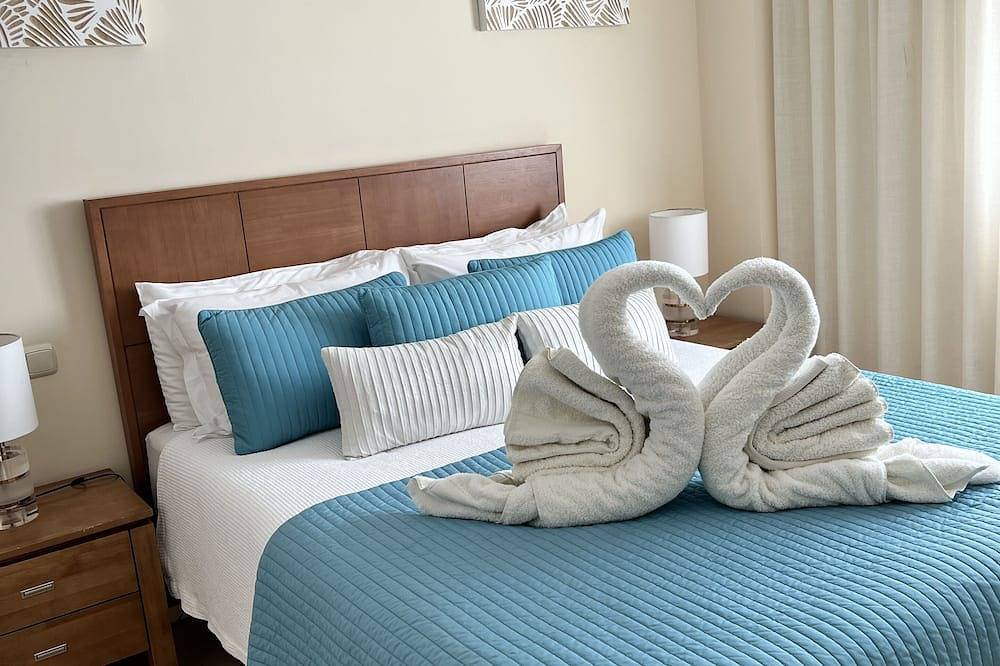Geheel appartement, Marbella luxe prachtig appartement met zeezicht. Zwembad, golf, strand, snelle Wifi in Marbella Oost, Marbella