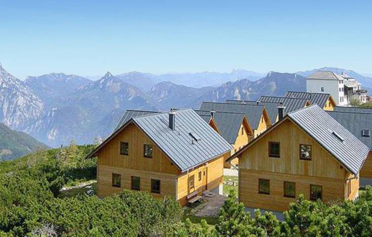 150 m² große Ferienwohnung mit Panoramablick, WLAN, Parkplatz und in der Nähe der Lifte in Ebensee, Bezirk Gmunden