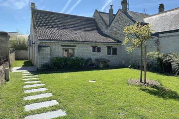 Gîte pour 6 personnes, avec terrasse et jardin à Avoine