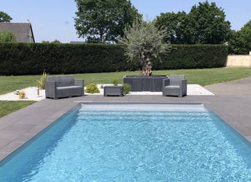 Chambre d’hôte pour 2 personnes, avec jardin et piscine en Normandie