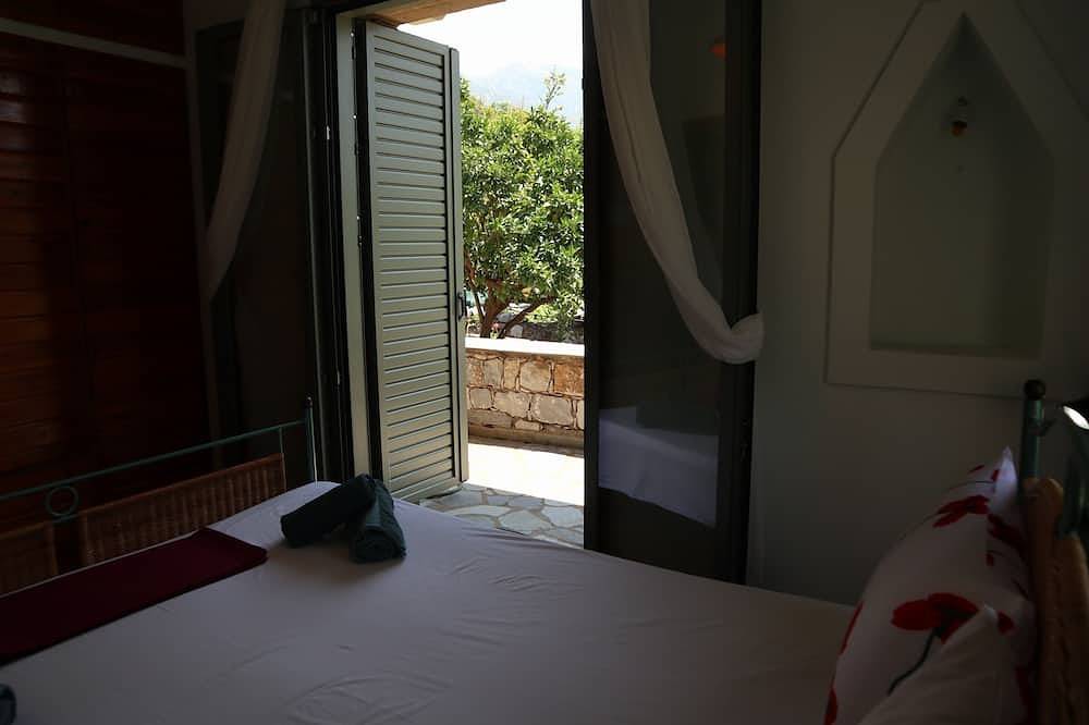 Ganze Wohnung, Mary's stone house\n\n  5 min From Kardamili ,, in Kardamyli, Messenien