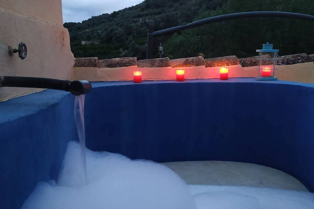 Casa morisca, piscina, wifi, vistas y terrazas - Valle de Lecrín, sur de Granada in Saleres (Granada), El Valle