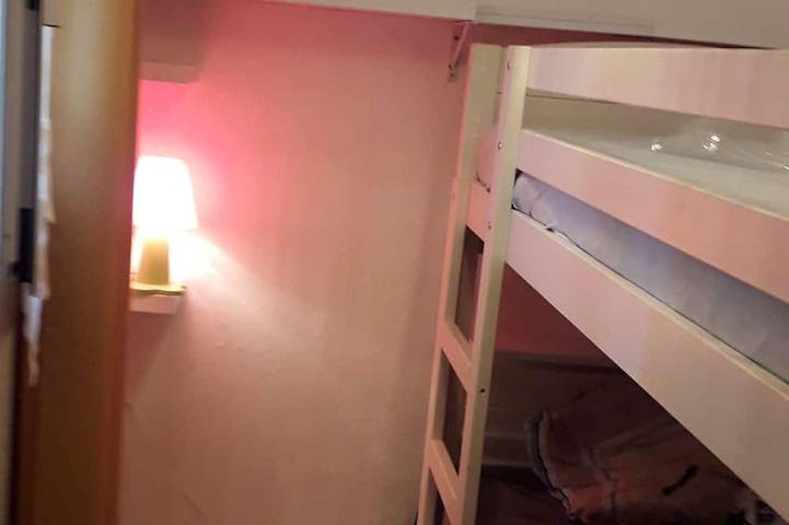 Gîte pour 4 personnes, avec jardin et jacuzzi dans Plage D Aigue Bonne - 4