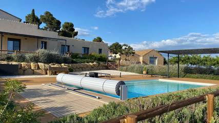 Villa for 12 Guests in Alt Penedès, Barcelona Province, Picture 1