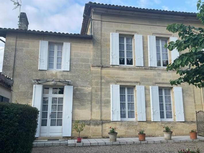 Location de vacances pour 5 personnes, avec vue et jardin à Saint-Magne-de-Castillon - 4