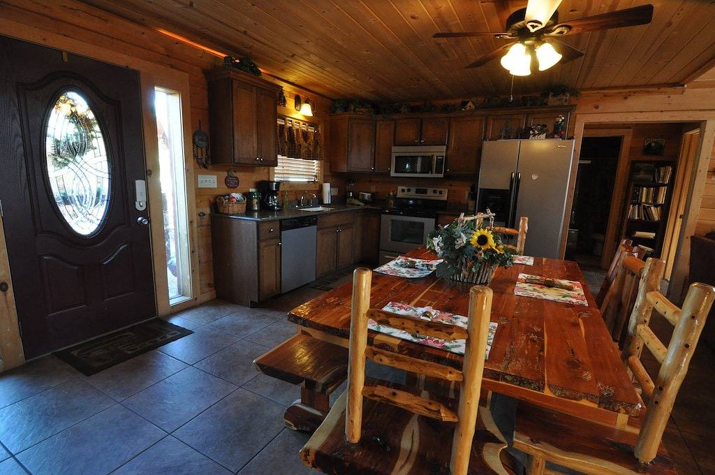 Spektakuläre 3 Schlafzimmer w / Loft Game Room! Deer Run Cabin; 1 Meile zu Legends of Golf in Table Rock Lake