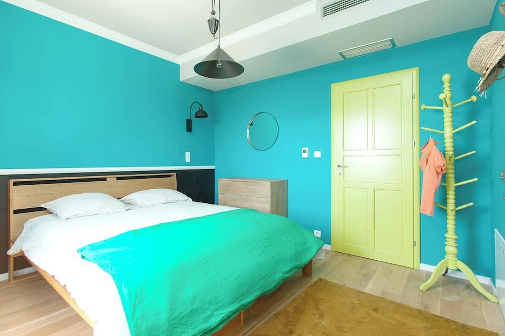 Villa with pool, no neighbours, walking distance to center, fantastic see view in Trogir, Ciovo