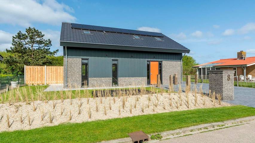 Vakantiehuis voor 6 personen, with tuin and terras as well as sauna in Julianadorp