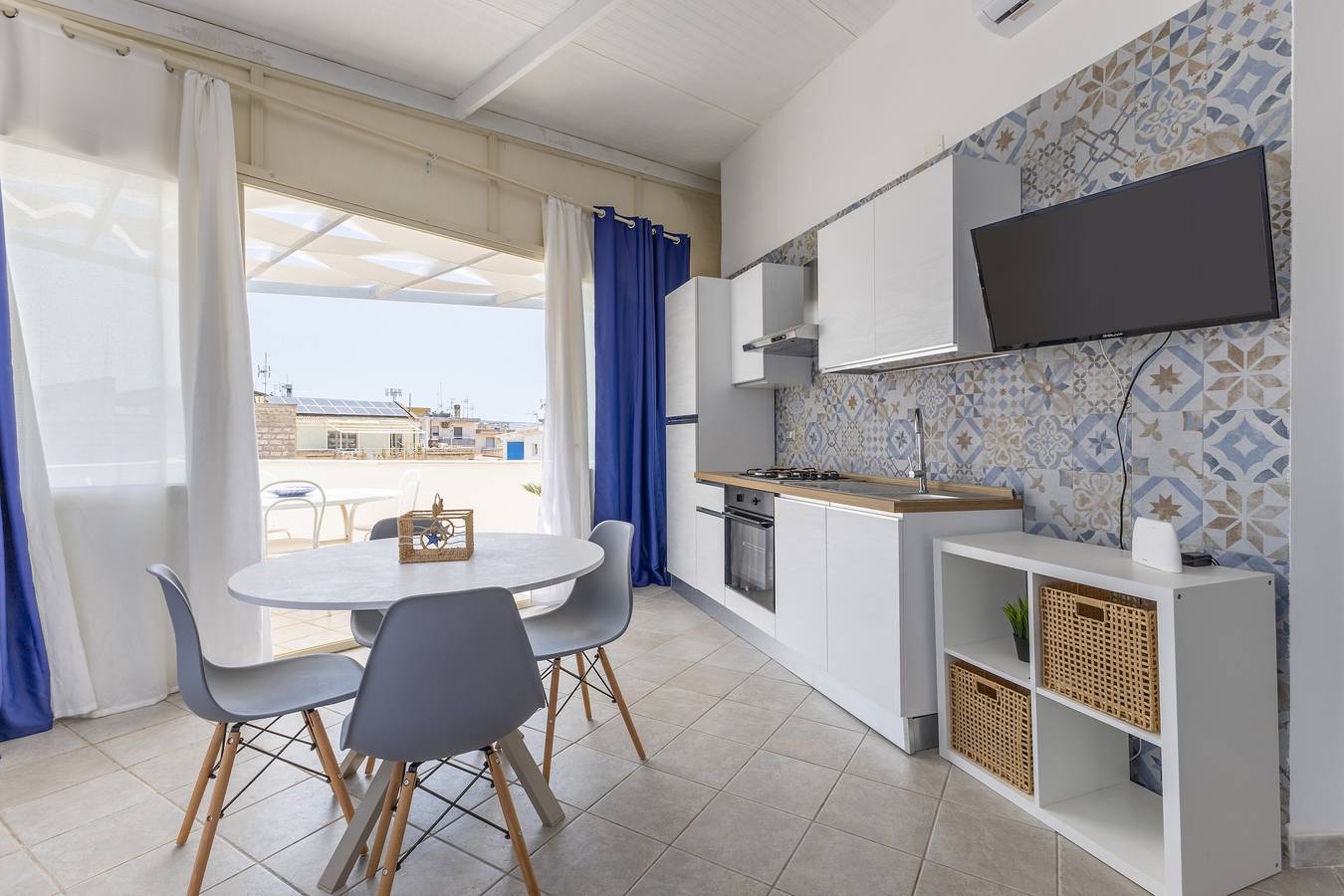 Ganze Wohnung, Ferienwohnung 'Attico' mit Meerblick, Wi-Fi und Klimaanlage in Scicli, Ragusa Provinz