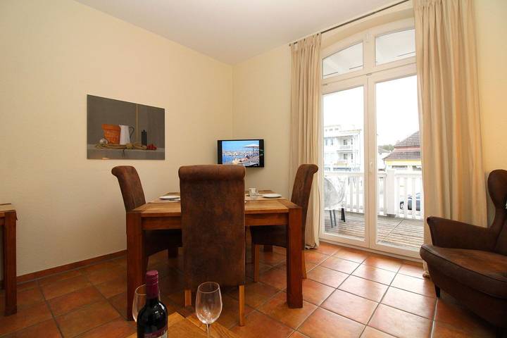 Ganze Wohnung, Haus Hermannstraße 20 / Fewo 3: strandnahe moderne 3-Zimmer-Fewo mit Balkon in Kühlungsborn Weststrand, Kühlungsborn