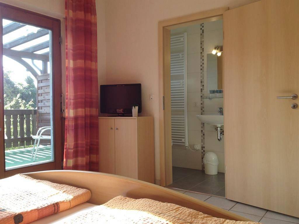 Ganze Ferienwohnung, Ferienweingut Scholtes in Leiwen, Moseleifel