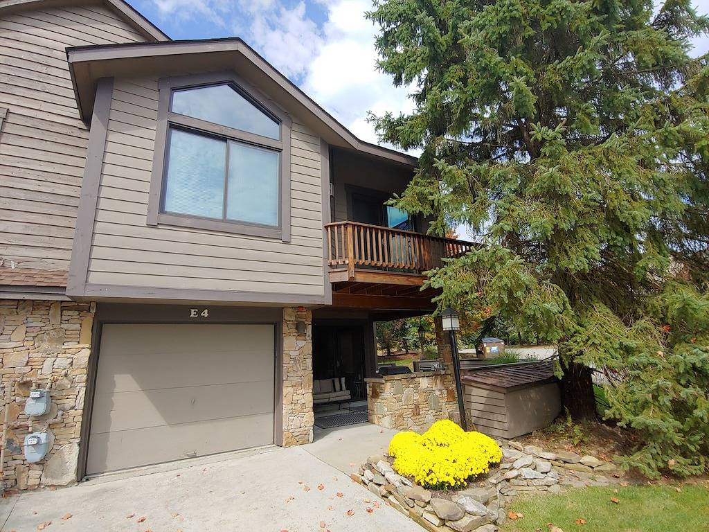 Bergpracht-Ski In / Out Deluxe 3 Bett / 3. 5 Bath Townhouse-7 Springs Sunridge in Seven Springs, Pennsylvania