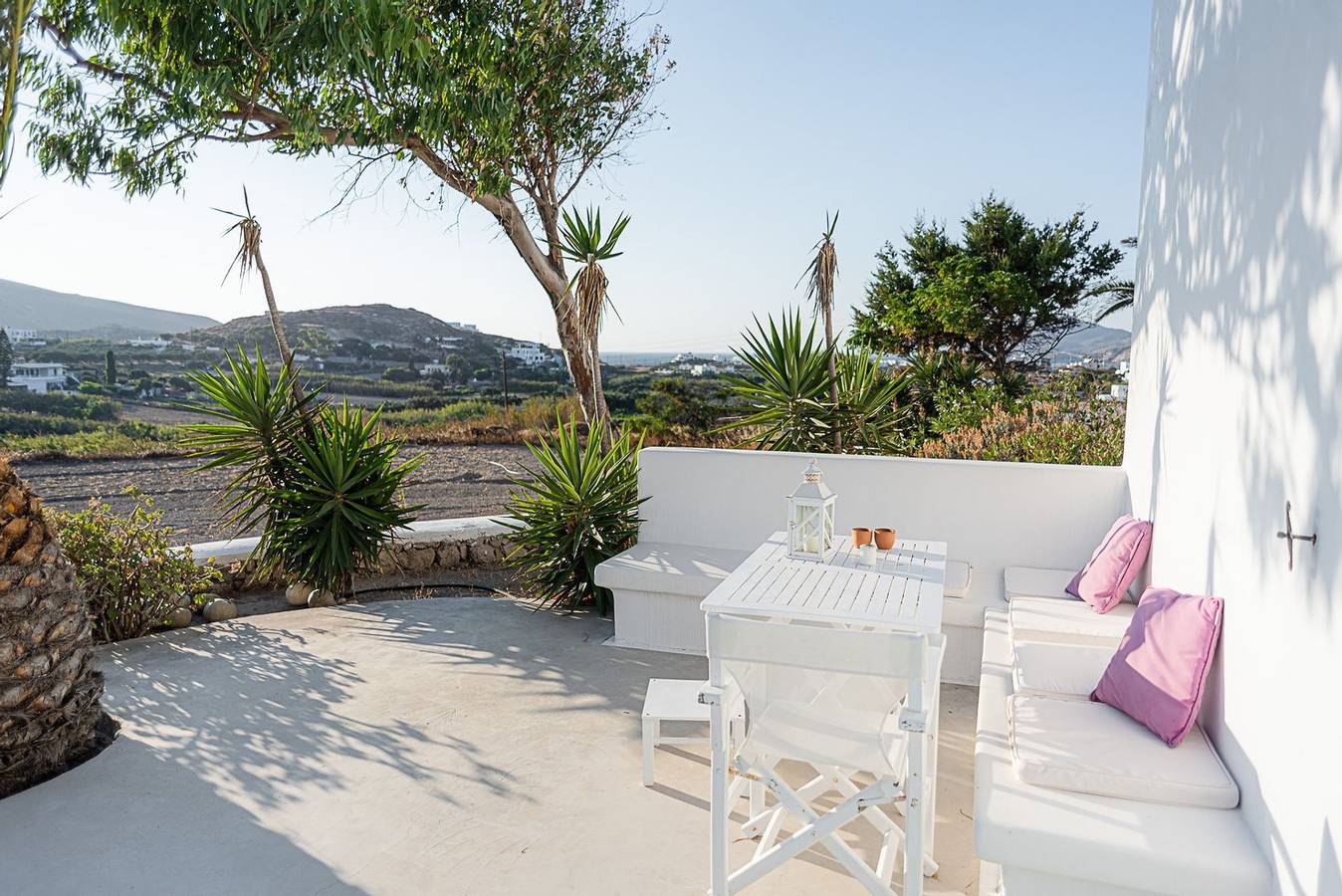 Studio Isyron, Furnished Terrace, Milos in Pollonia, Milos