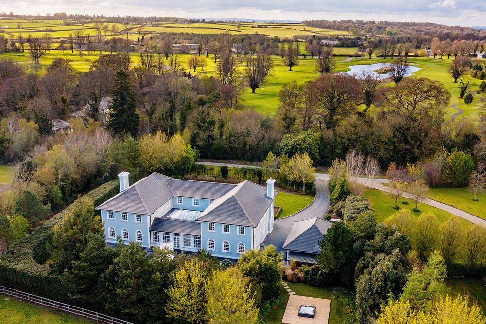 Beach House for 14 People in County Kilkenny, Leinster