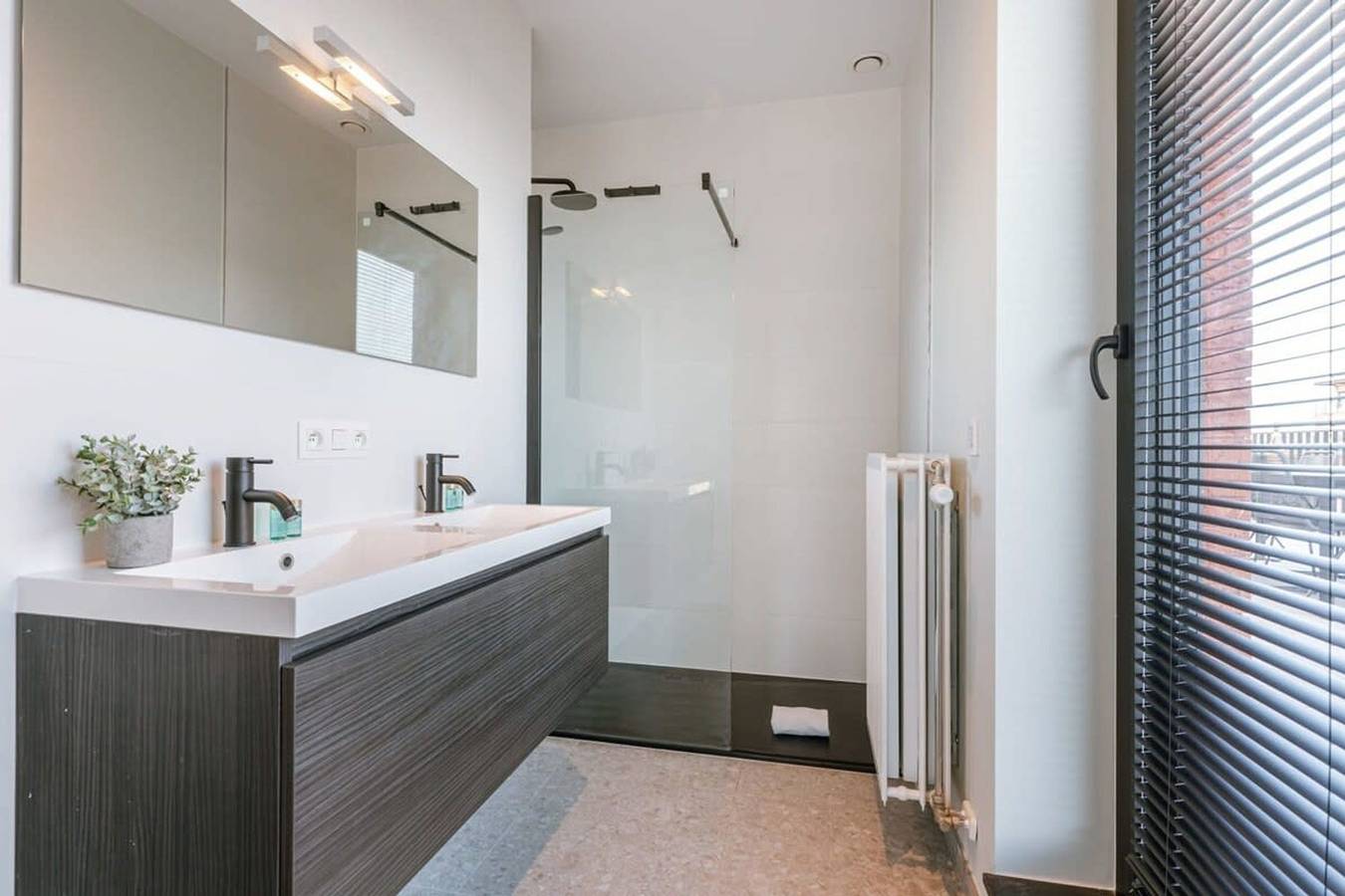 Appartamento intero, Casiola - Spacious apartment with nice terrace in Gand, Provincia delle Fiandre Orientali